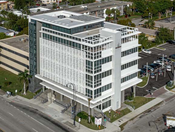 100 N Federal Hwy, Hallandale Beach, FL en alquiler - Foto del edificio - Imagen 2 de 11