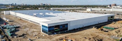 8000 Dixie Rd, Brampton, ON en alquiler Foto de la construcción- Imagen 2 de 4