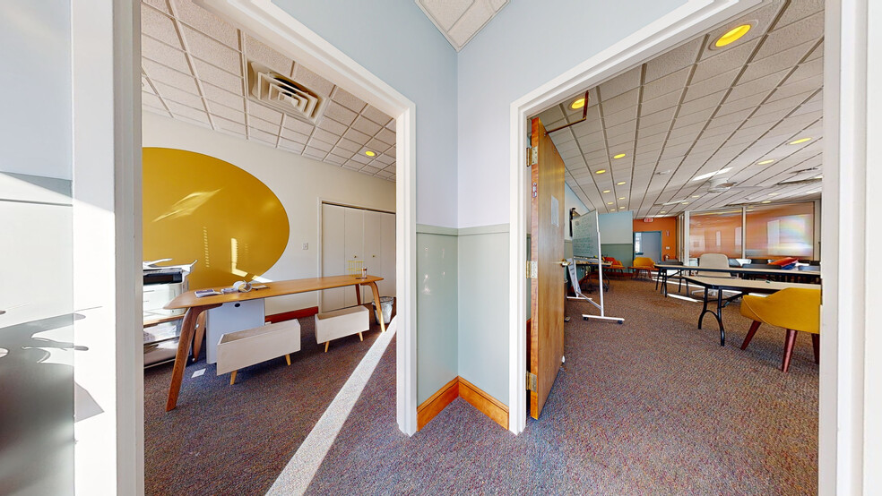 744 E Squantum St, Quincy, MA en venta - Matterport 3D Scan - Imagen 2 de 20