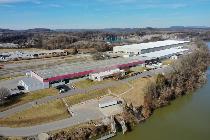 5502 Island River Dr, Knoxville, TN en alquiler - Foto del edificio - Imagen 1 de 23