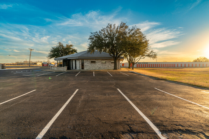 8506 Wesley St, Greenville, TX en venta - Foto del edificio - Imagen 3 de 37