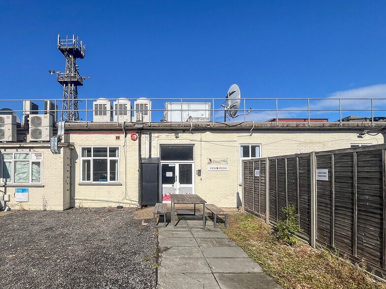 1 Cobbett Hill Rd, Normandy en alquiler - Foto del edificio - Imagen 2 de 2