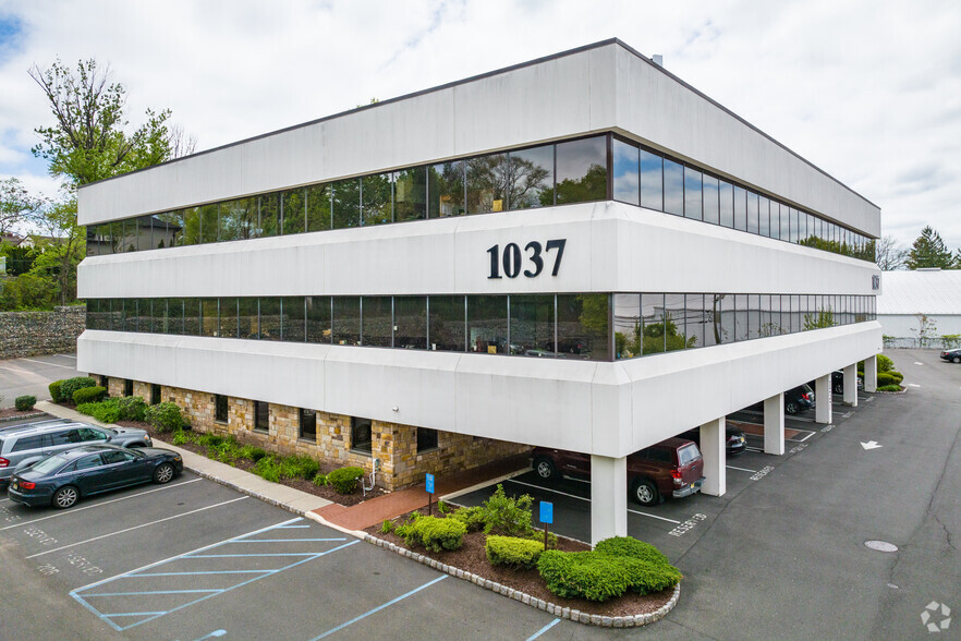 1037 Route 46 E, Clifton, NJ en alquiler - Foto del edificio - Imagen 1 de 9