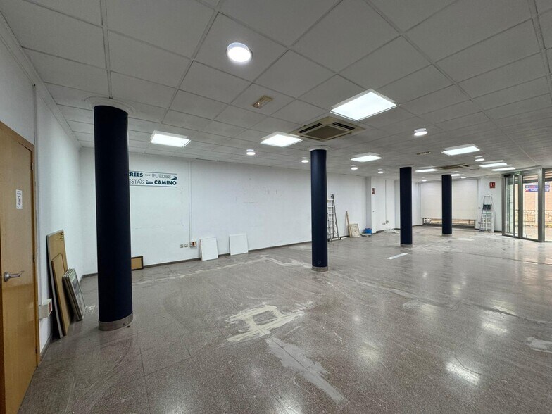 Local en Llíria, Valencia en alquiler - Foto del interior - Imagen 1 de 8
