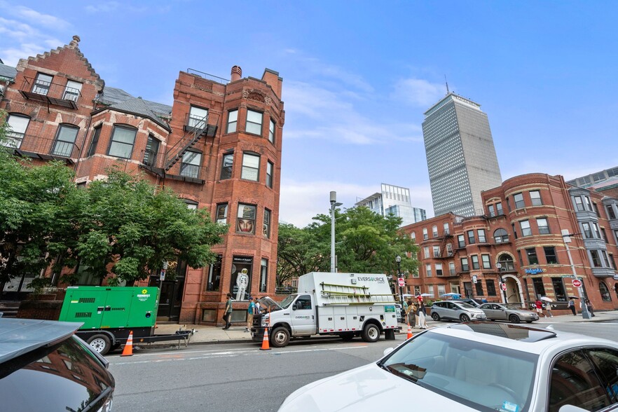 303-305 Newbury St, Boston, MA en alquiler - Foto del edificio - Imagen 1 de 4