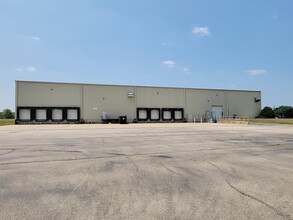 725-729 Logistics Dr, Belvidere, IL en venta Foto del edificio- Imagen 2 de 8