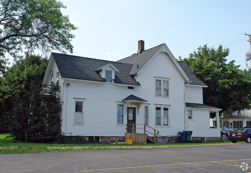 321 Jefferson St, Algonquin, IL en alquiler - Foto del edificio - Imagen 2 de 10