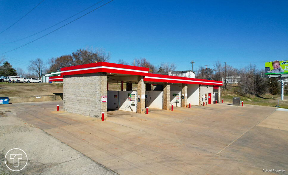 915 Broadway St, Drumright, OK en venta - Foto del edificio - Imagen 1 de 5