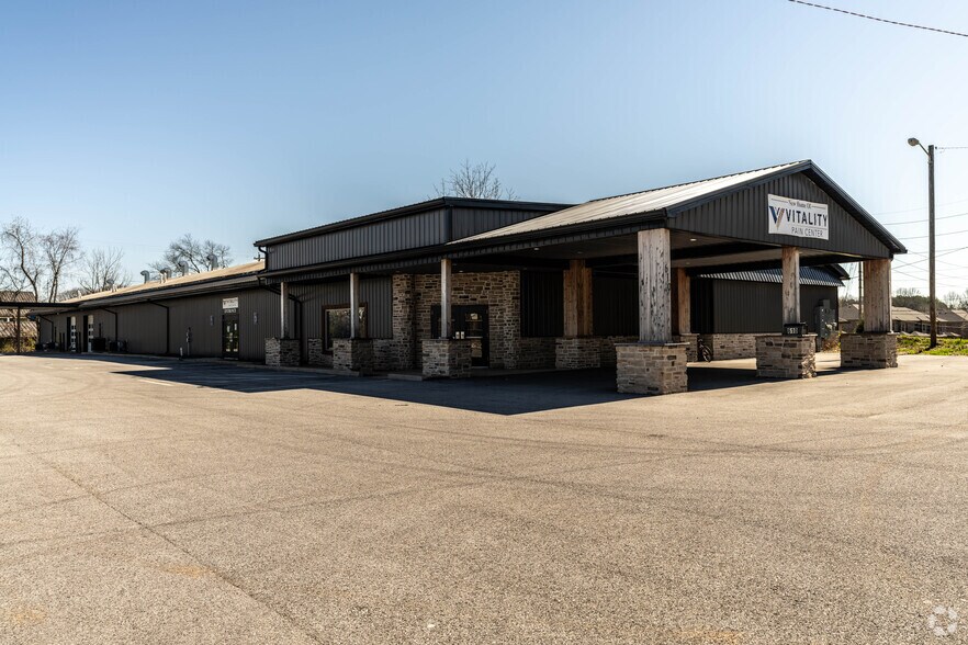 610 Cave Mill Rd, Bowling Green, KY en venta - Foto del edificio - Imagen 1 de 24