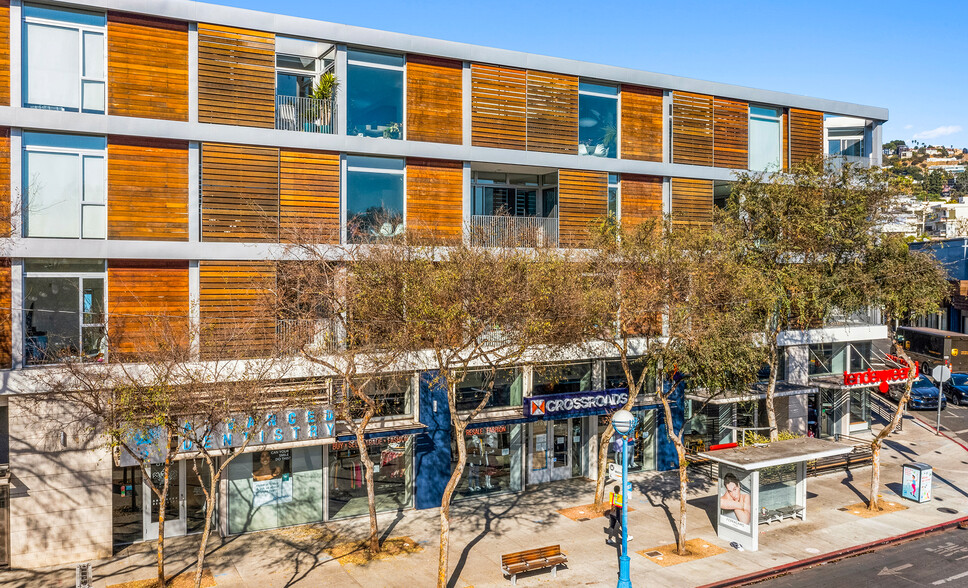 8759-8763 Santa Monica Blvd, West Hollywood, CA en venta - Foto del edificio - Imagen 2 de 8