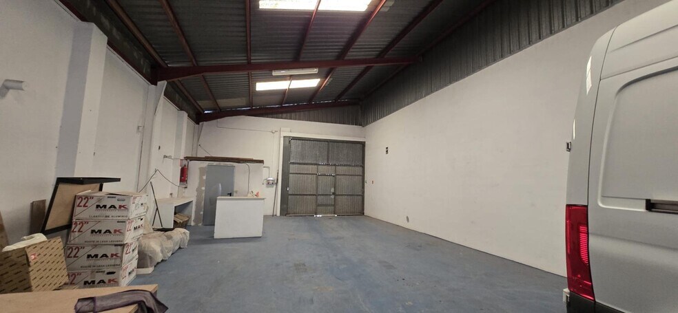 Nave en Llíria, Valencia en venta - Foto del interior - Imagen 3 de 11