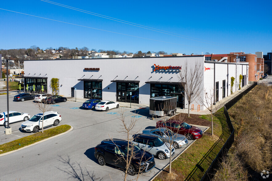 300 Cherokee Blvd, Chattanooga, TN en alquiler - Foto principal - Imagen 1 de 4