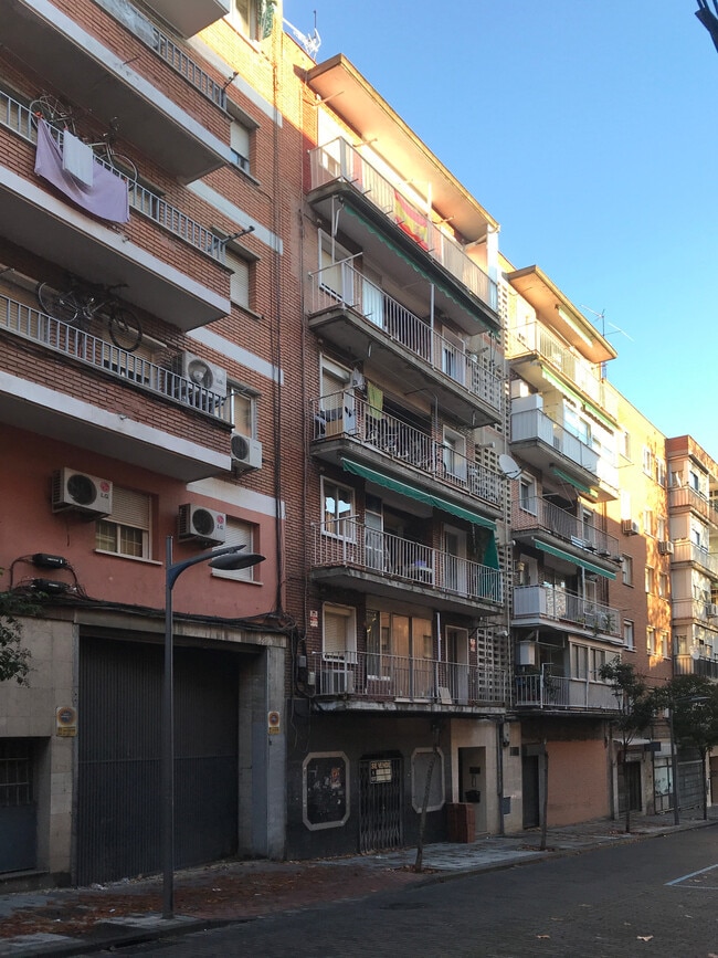 Más detalles de Avenida Carabancheles, 15, Alcorcón - Edificio residencial​ en venta