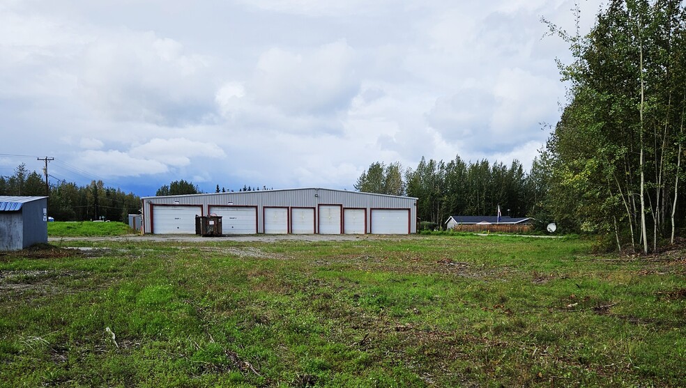 4443 Moose Creek, North Pole, AK en venta - Foto del edificio - Imagen 2 de 36