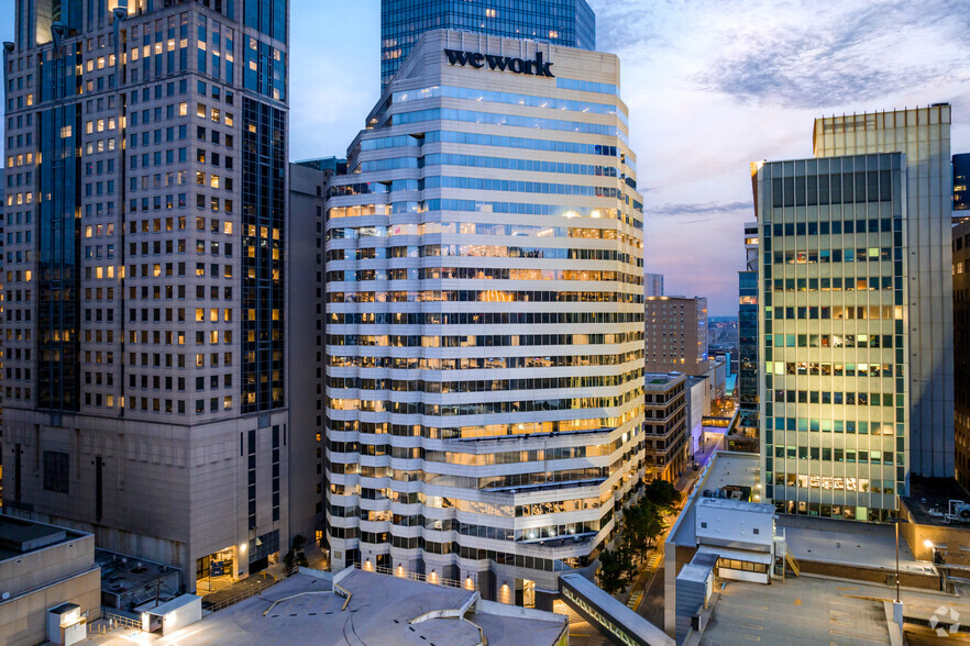 128 S Tryon St, Charlotte, NC en alquiler - Foto del edificio - Imagen 1 de 25