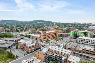 6300 Av Du Parc, Montréal, QC - VISTA AÉREA  vista de mapa