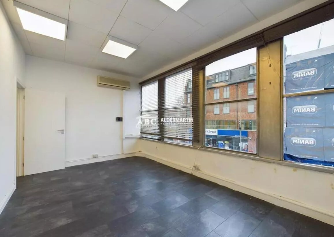 112-132 Brent St, London en venta Foto del interior- Imagen 1 de 4