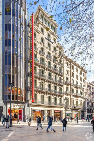 Avinguda del Portal de l'Àngel, 40, Barcelona, Barcelona en alquiler - Foto del edificio - Imagen 2 de 3