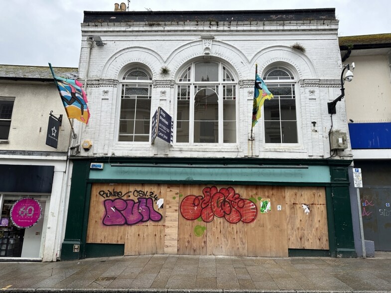 99 Market Jew St, Penzance en venta - Foto del edificio - Imagen 2 de 8
