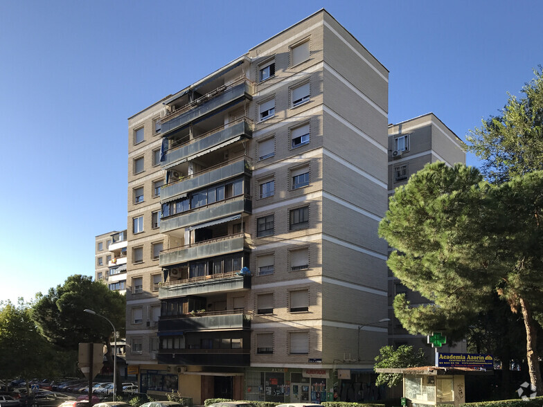 Calle Sierra de Alcubierre, 2, Alcorcón, Madrid en venta - Foto principal - Imagen 1 de 2