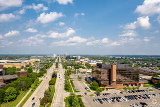 3155 W Big Beaver Rd, Troy, MI - VISTA AÉREA  vista de mapa - Image1