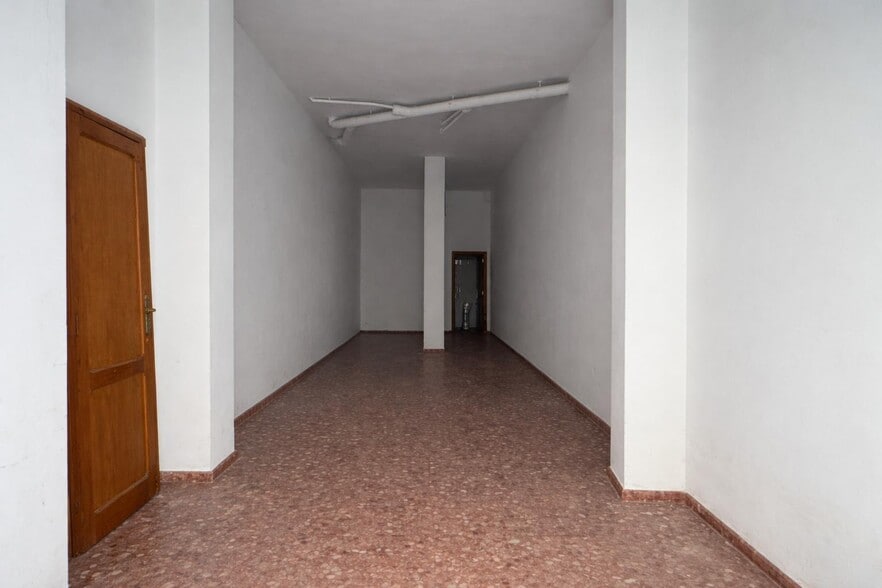 Local en Algemesí en venta - Foto del interior - Imagen 1 de 4