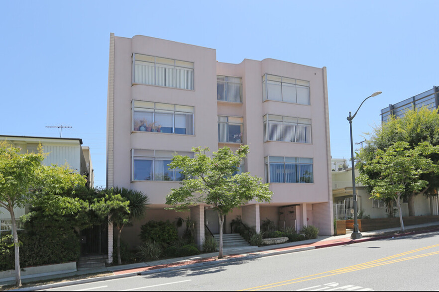 10444 Santa Monica Blvd, Los Angeles, CA en venta - Foto del edificio - Imagen 2 de 9