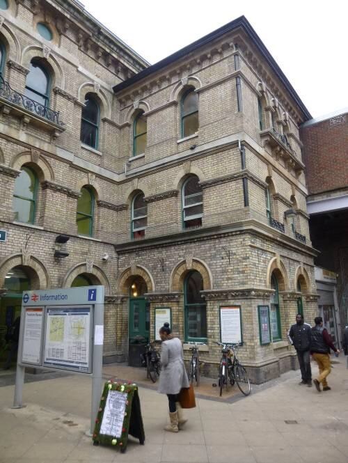 Station Way, London en alquiler Foto principal- Imagen 1 de 3