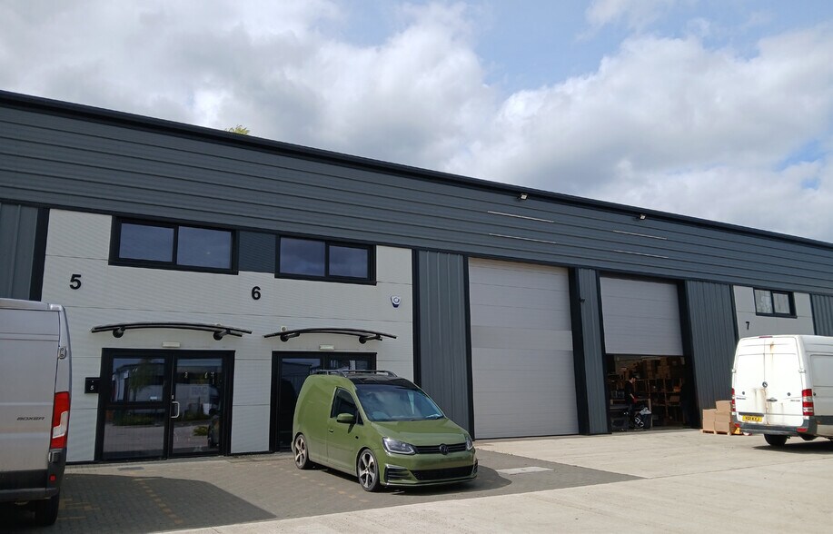 Harrier Way, Yaxley en alquiler - Foto del edificio - Imagen 3 de 4