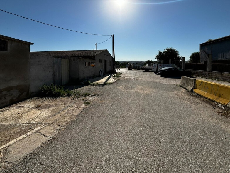 Nave en Canovelles, Barcelona en alquiler - Foto del edificio - Imagen 2 de 7