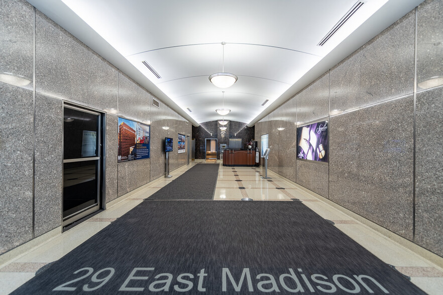 29 E Madison St, Chicago, IL en alquiler - Lobby - Imagen 2 de 9