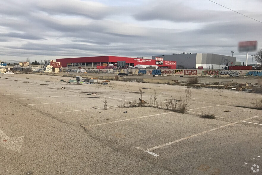 Carretera Nacional II, 27, Alcalá de Henares, Madrid en venta - Foto del edificio - Imagen 2 de 3