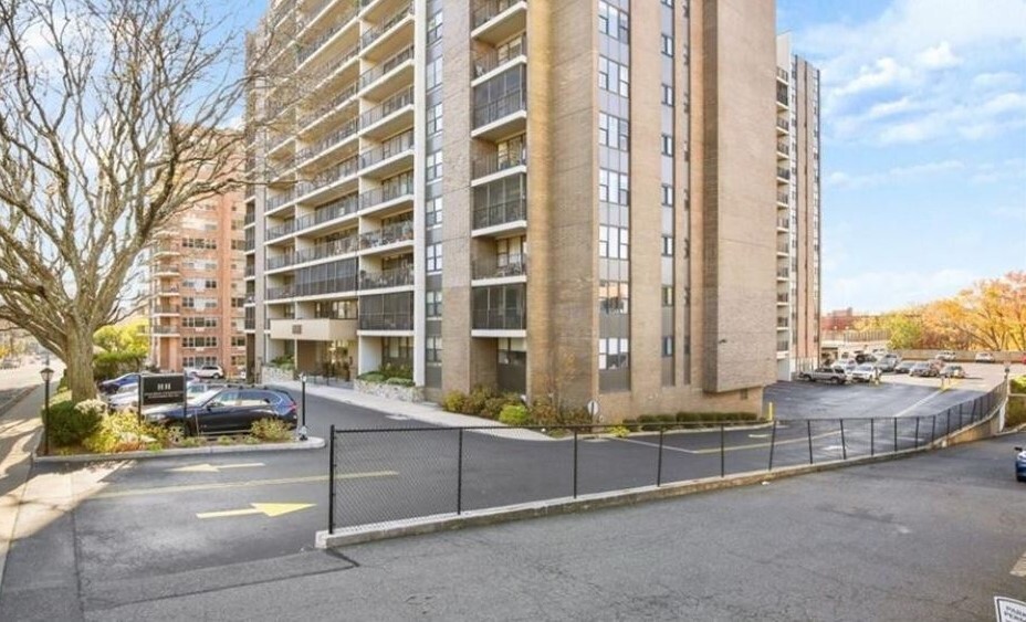 44 Strawberry Hill Ave, Stamford, CT en venta - Foto del edificio - Imagen 1 de 25