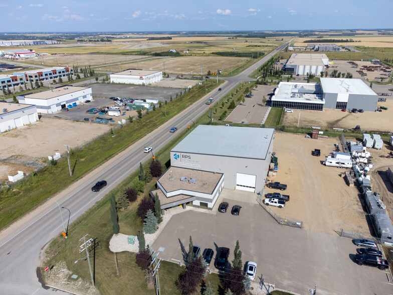 6231 41st St NW, Leduc, AB en venta - Foto del edificio - Imagen 1 de 8