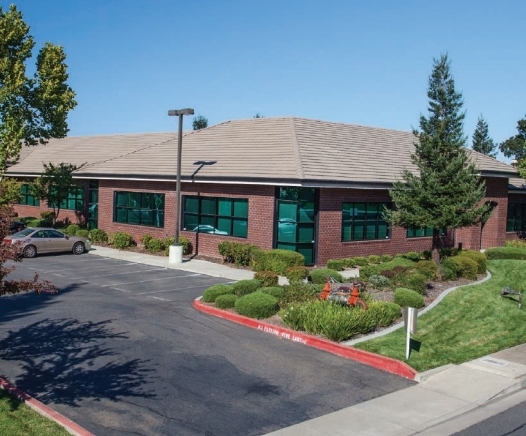 7410 Greenhaven Dr, Sacramento, CA en alquiler - Foto del edificio - Imagen 1 de 1