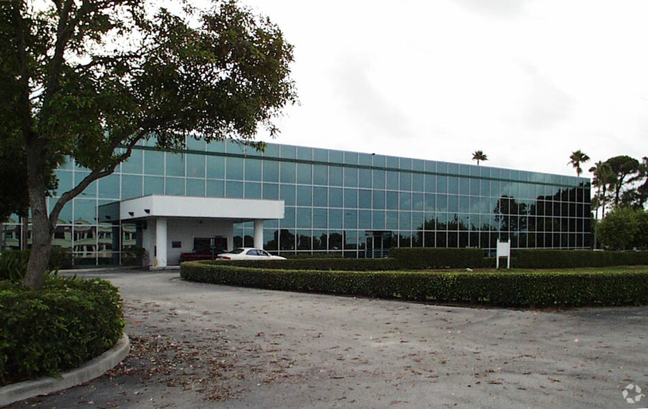 1501 Corporate Dr, Boynton Beach, FL en alquiler - Foto del edificio - Imagen 2 de 34