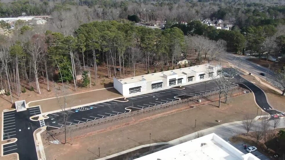 2193 Panola Rd, Lithonia, GA en alquiler - Vídeo de anuncio comercial - Imagen 2 de 10