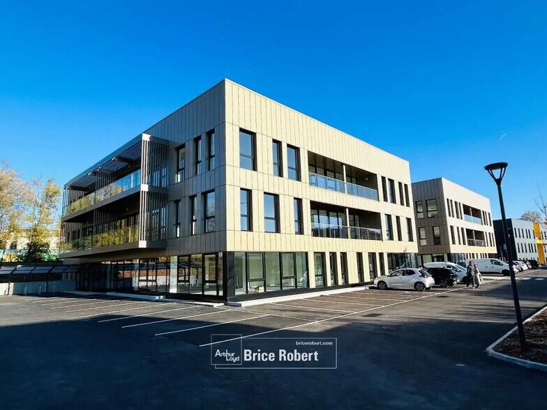 Flex en Limonest en alquiler - Foto del edificio - Imagen 2 de 18