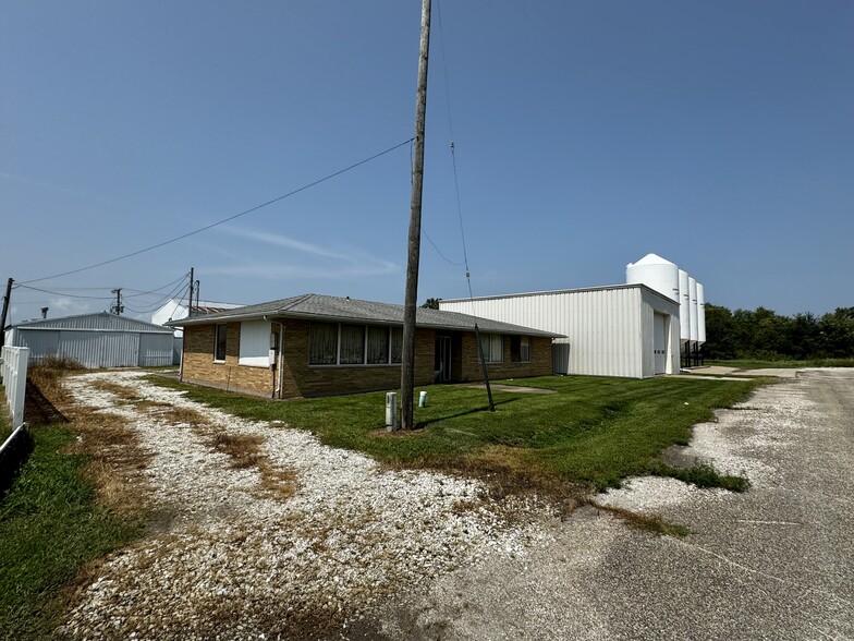 145 S Washington St, Bushnell, IL en venta - Foto principal - Imagen 1 de 25