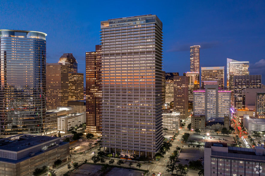 800 Bell St, Houston, TX en alquiler - Foto del edificio - Imagen 2 de 6