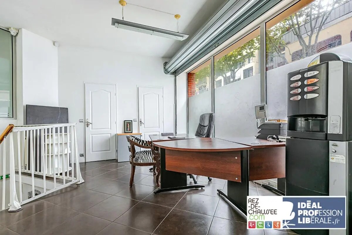 Local en Issy-les-Moulineaux en venta Foto del interior- Imagen 1 de 12