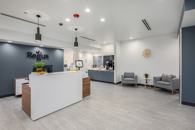 Más detalles de 1750 Howe Ave, Sacramento, CA - Coworking en alquiler