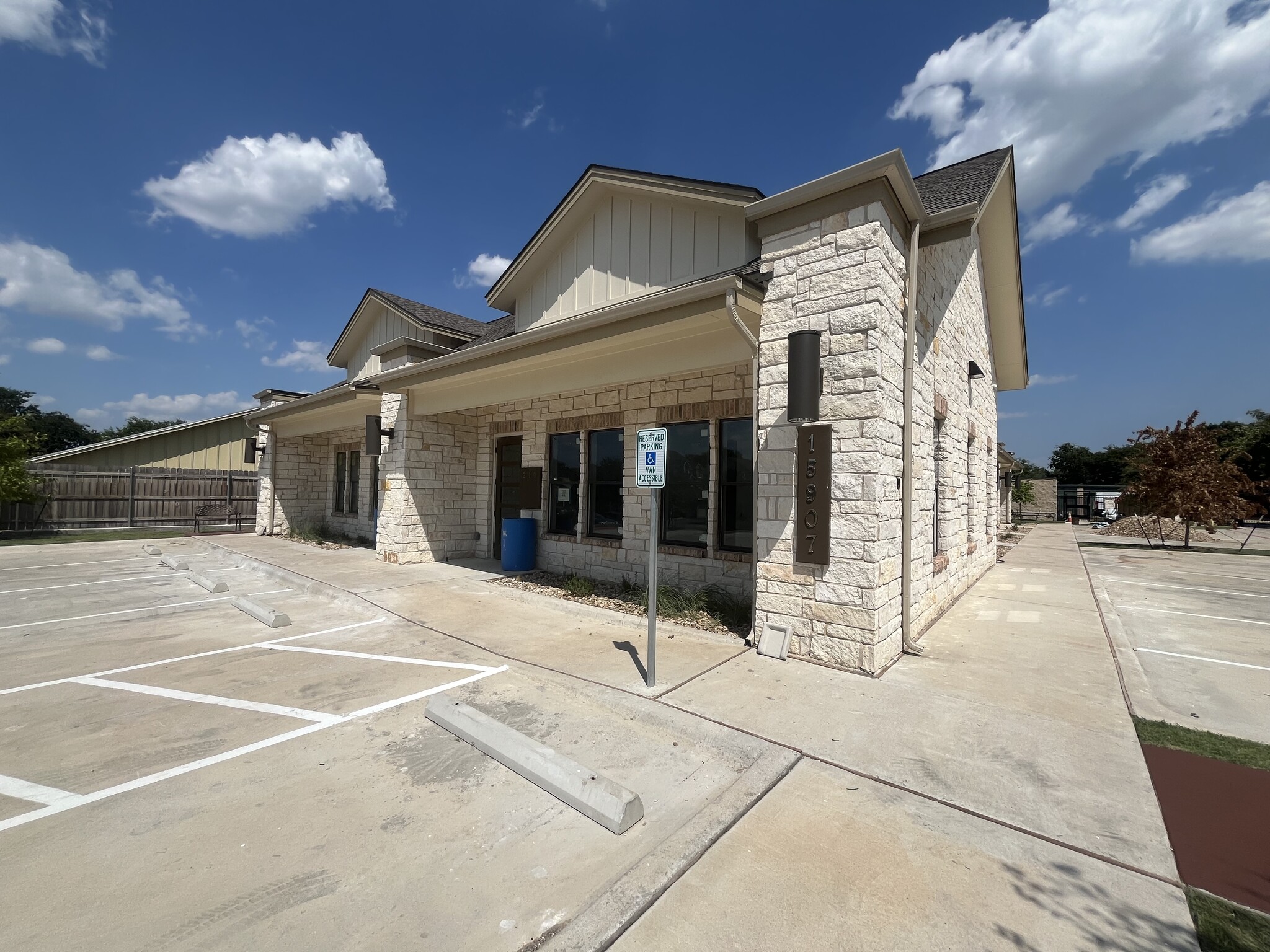 15907 Windermere Dr, Pflugerville, TX en alquiler Foto del edificio- Imagen 1 de 21