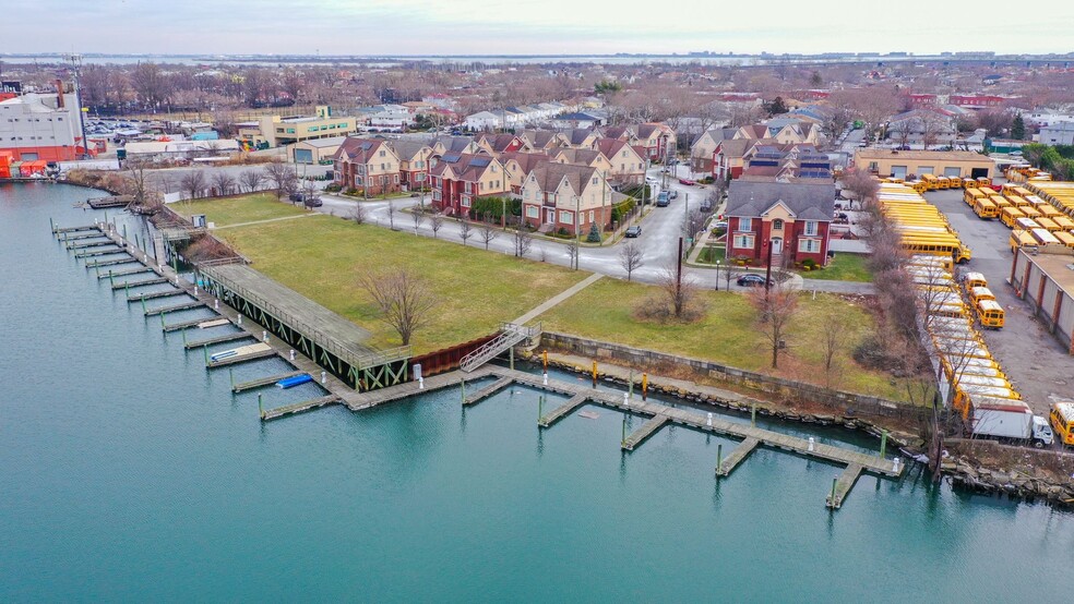 Clear Water Rd, Brooklyn, NY en venta - Foto del edificio - Imagen 3 de 3