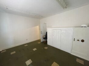 1 Winchester Av, Denny en alquiler Foto del interior- Imagen 2 de 2
