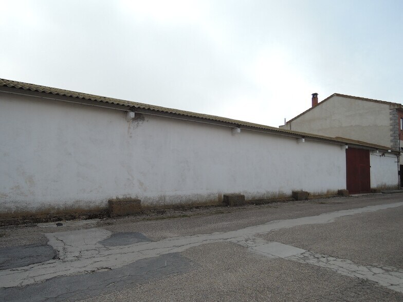 Nave en San Pedro del Arroyo, Ávila en venta - Foto principal - Imagen 1 de 2