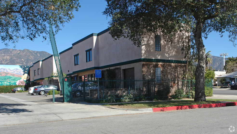 1785 Locust St, Pasadena, CA en alquiler - Foto del edificio - Imagen 3 de 9