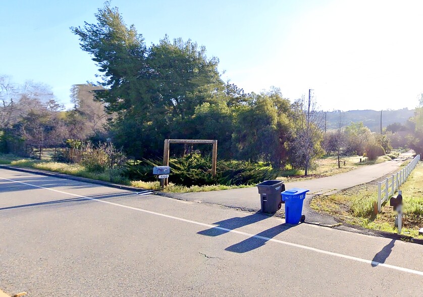 3360 Gird Rd, Fallbrook, CA en venta - Foto del edificio - Imagen 2 de 9