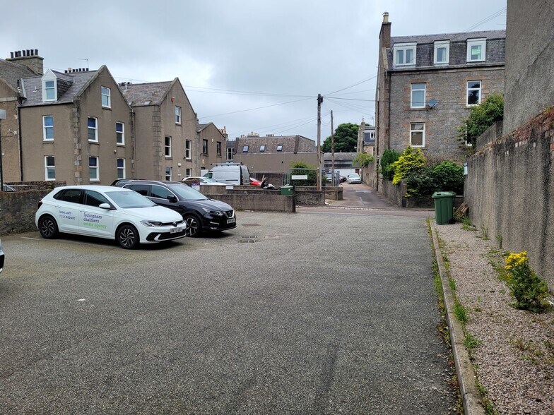 4-4A Alford Pl, Aberdeen en venta - Foto del edificio - Imagen 2 de 2