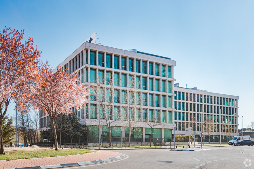 Avenida Vega, 15, Alcobendas, Madrid en alquiler - Foto del edificio - Imagen 2 de 6